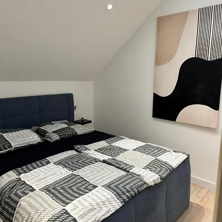 Ni Va Ta Apartment *