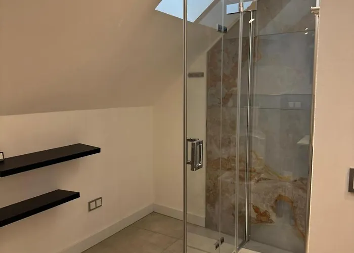 Ni Va Ta Apartment *